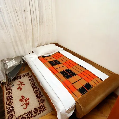 2350a Apartman